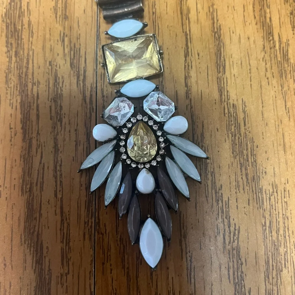 The Limited Blue and Gold Statement Necklace - Picture 3 of 4